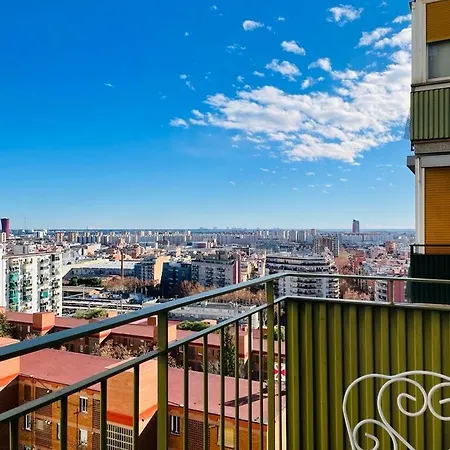 Alojamiento Calma L'Hospitalet de Llobregat Exterior photo